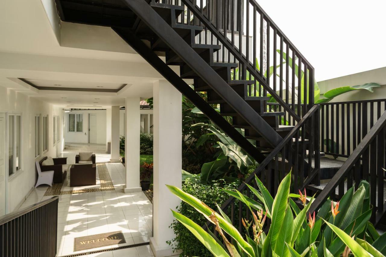 Reddoorz Plus Near Exit Toll Puncak 2 Bogor Exterior photo